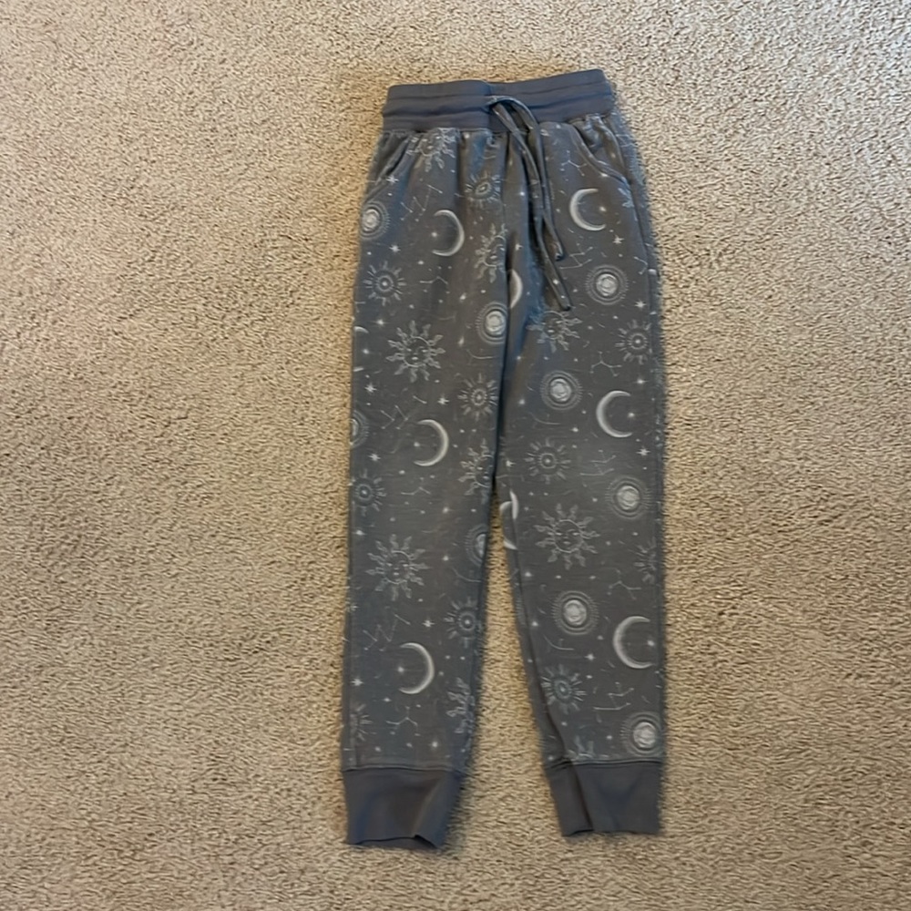 R & R/jogger set/size S 6-7 - Picture 5 of 8
